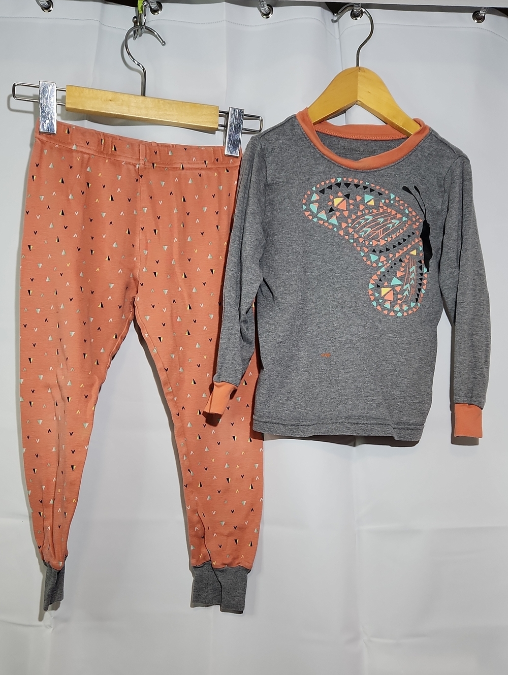 Girls' Two-Piece Gray and Coral Butterfly Pajama Set - Size 5